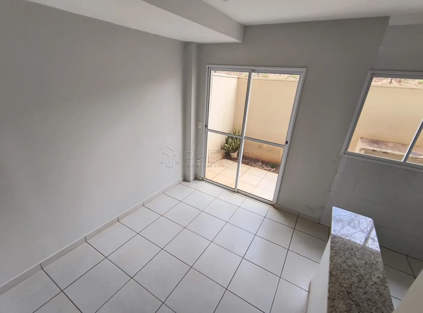 Alugar Casa / Condomínio em Sertãozinho R$ 1.400,00 - Foto 6